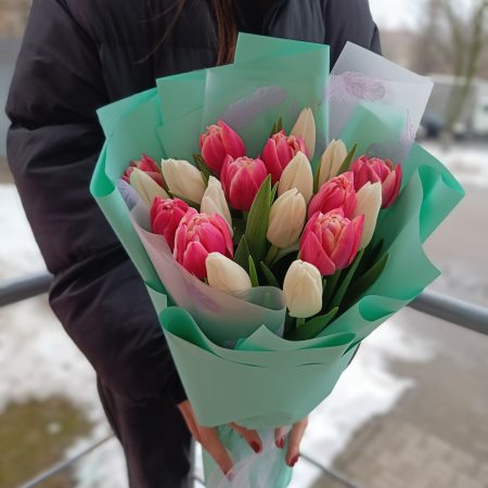 Букет 19 тюльпанов (Копировать)